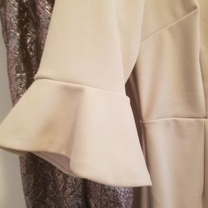 Dresses - NWT womens dress size 6 Dresses - NWT womens dress size 6